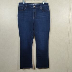 2/$15 04175 Chico's Platinum Barely Boot dark wash jeans 2S 12P